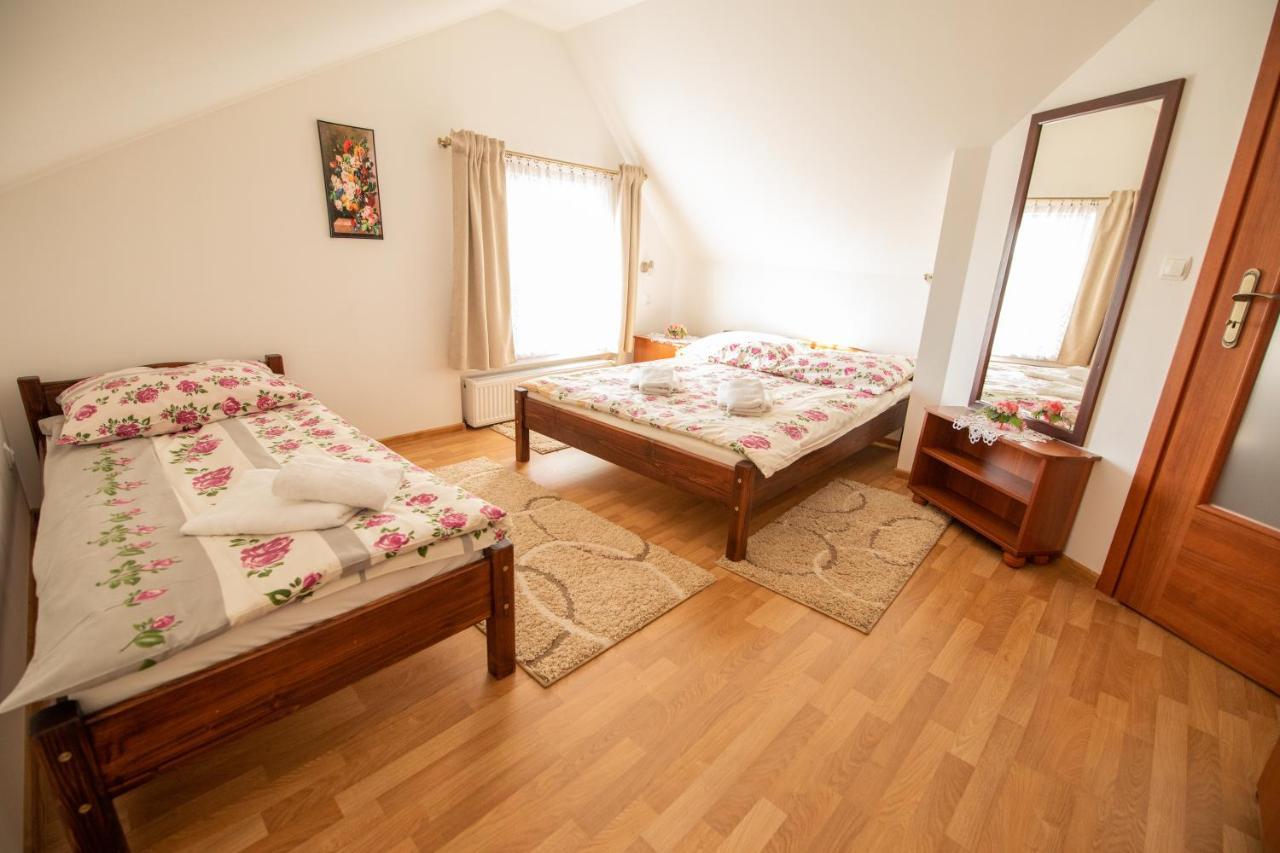Pokoje I Apartament U Lucyny Czarna Góra Esterno foto